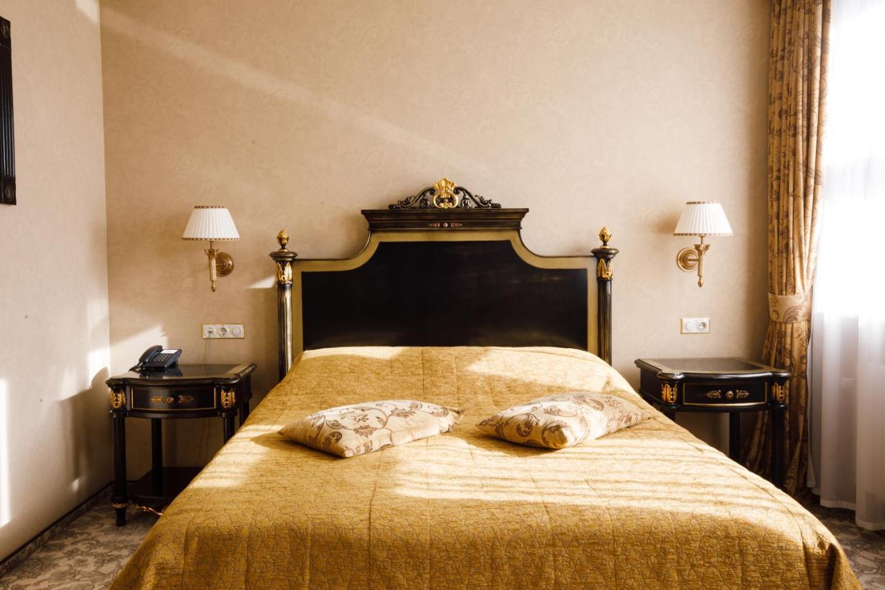 Axelhof Boutique Hotel Dnipro Extérieur photo